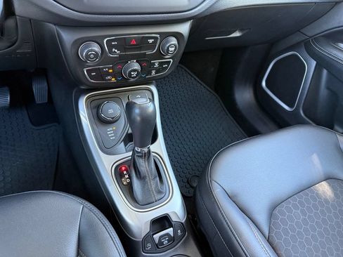 Used 2017 Jeep Compass Latitude w/ Popular Equipment Group AWD/4WD image 22