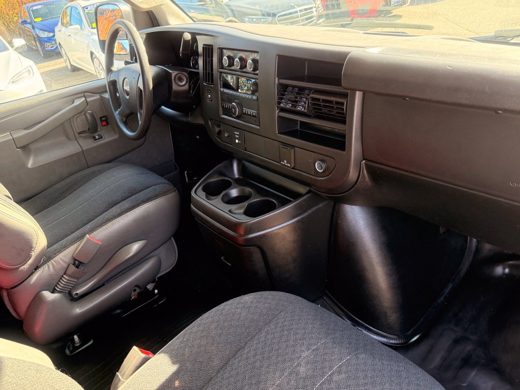 Used 2019 GMC Savana 2500 w/ Driver Convenience Package RWD image 22