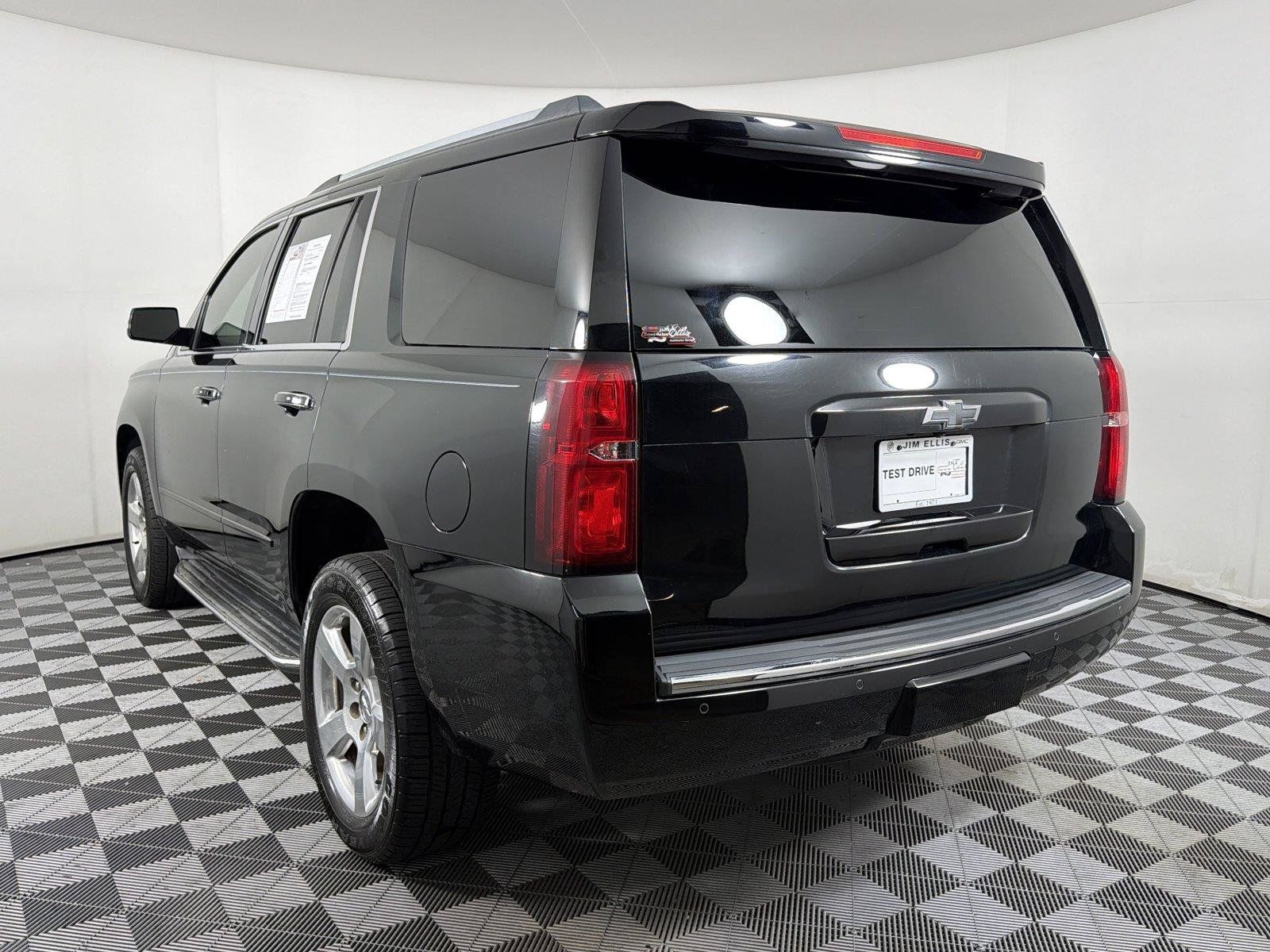 Used 2015 Chevrolet Tahoe LTZ RWD image 4