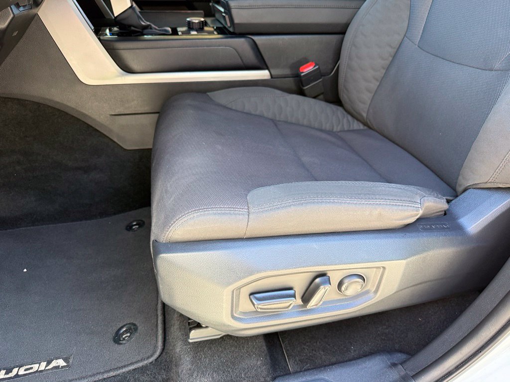 Used 2025 Toyota Sequoia SR5 AWD/4WD image 23