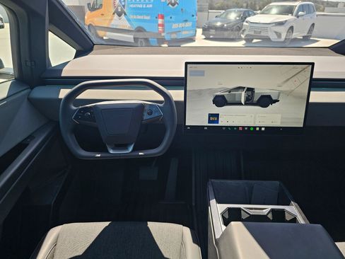 Used 2026 Tesla Cybertruck 2WD Crew Cab image 17