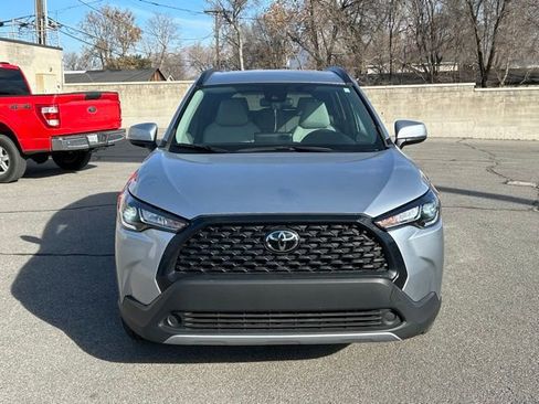 Used 2022 Toyota Corolla Cross LE image 9