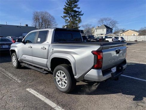 New 2025 Toyota Tacoma SR5 image 3
