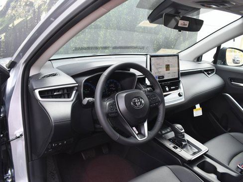 New 2026 Toyota Corolla Cross XLE image 6