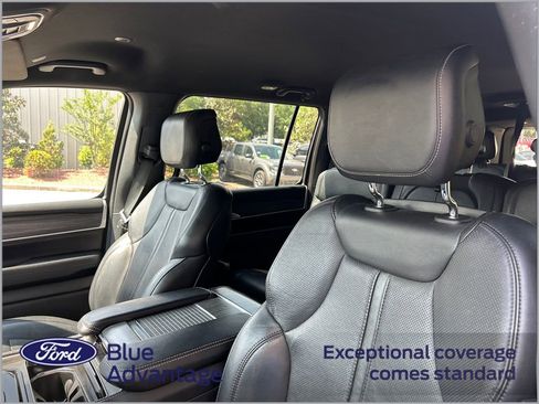 Used 2023 Jeep Wagoneer L Series II RWD image 11