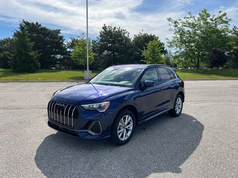 Used 2021 Audi Q3 2.0T Premium w/ Convenience Package AWD/4WD image 1