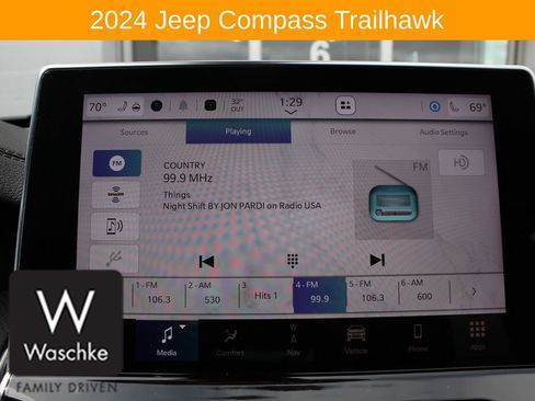 Used 2024 Jeep Compass Trailhawk w/ Trailhawk Elite Group image 43