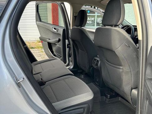 Used 2020 Ford Escape SE FWD image 40