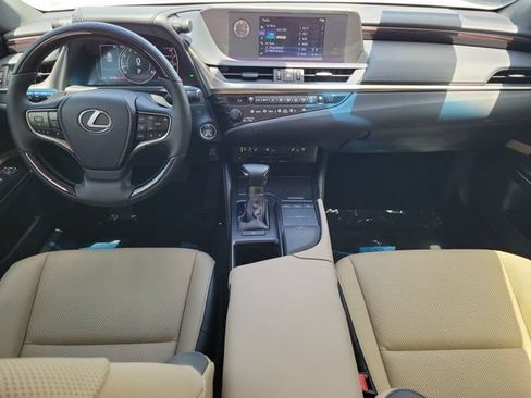 Used 2020 Lexus ES 350 w/ Premium Package FWD image 2