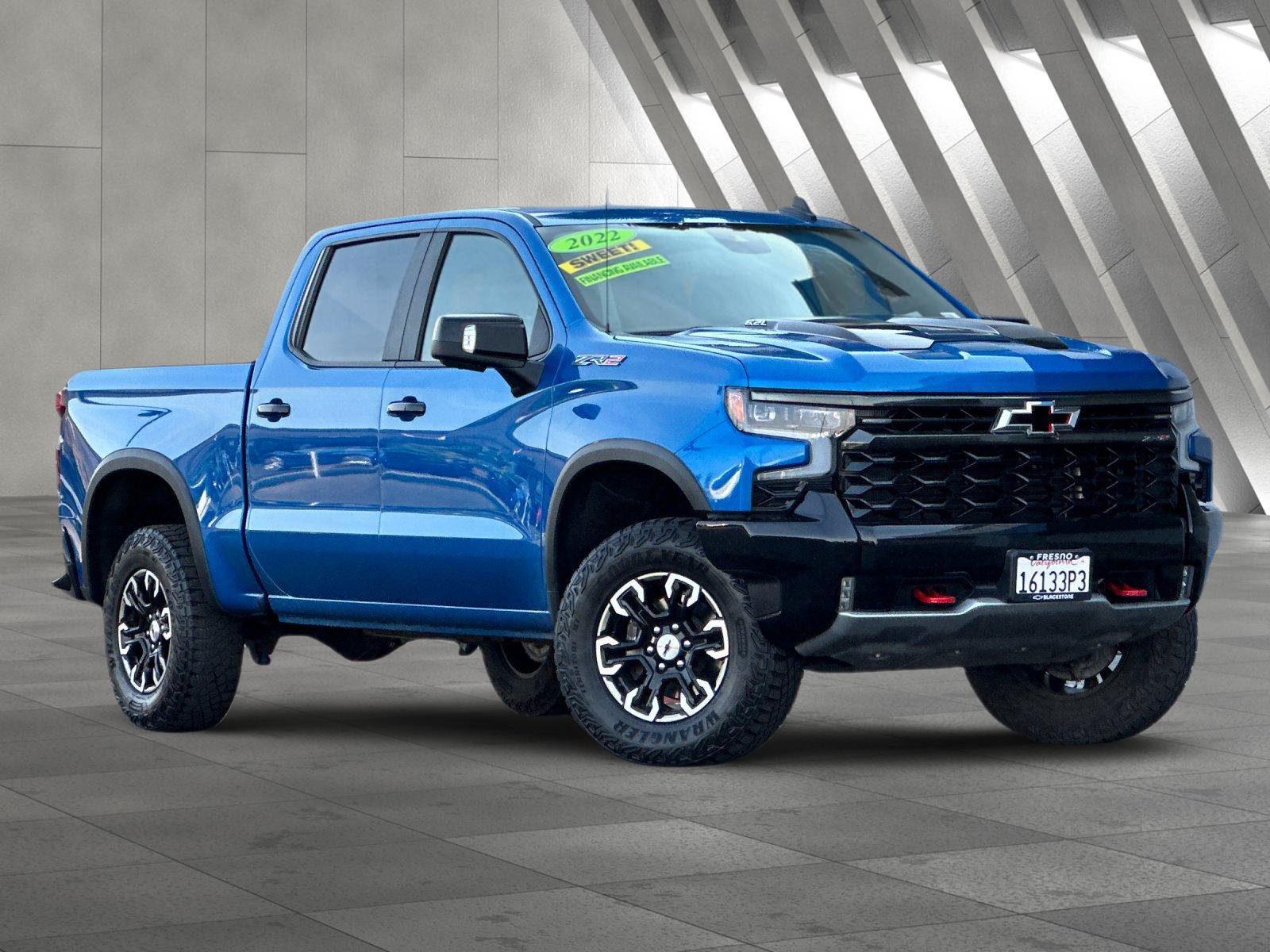 Used 2022 Chevrolet Silverado 1500 ZR2 w/ Technology Package AWD/4WD image 2