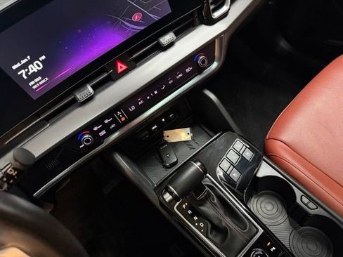 Used 2023 Kia Sportage SX image 28