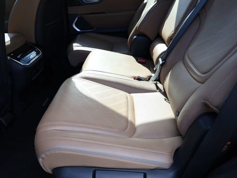 Certified 2025 INFINITI QX80 Luxe RWD image 22