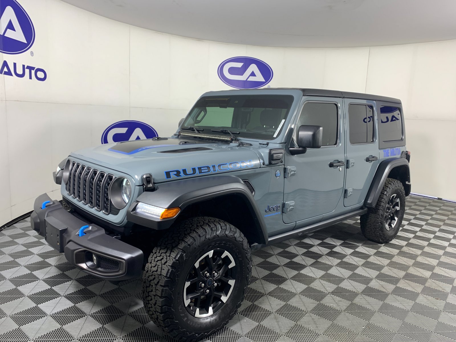Used 2024 Jeep Wrangler Unlimited Rubicon 4xe w/ Technology Group AWD/4WD image 7