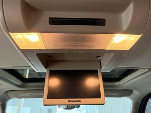 Used 2010 GMC Sierra 1500 Denali image 32