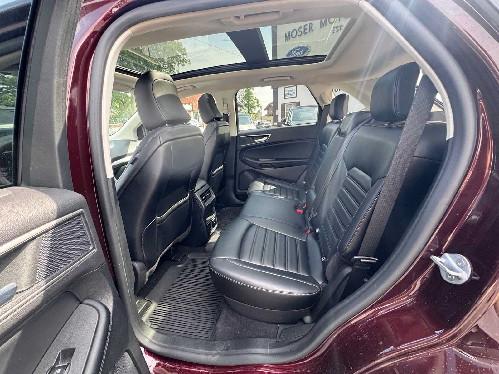 Used 2023 Ford Edge SEL w/ Convenience Package AWD/4WD image 5