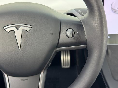 Used 2021 Tesla Model 3 Performance image 20