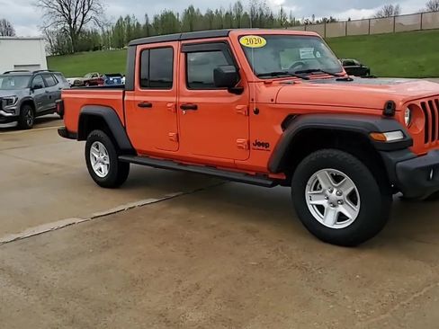 Used 2020 Jeep Gladiator Sport w/ Quick Order Package 24S AWD/4WD image 2