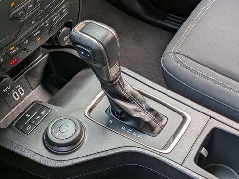 Used 2022 Ford Ranger XLT w/ Equipment Group 302A High image 16