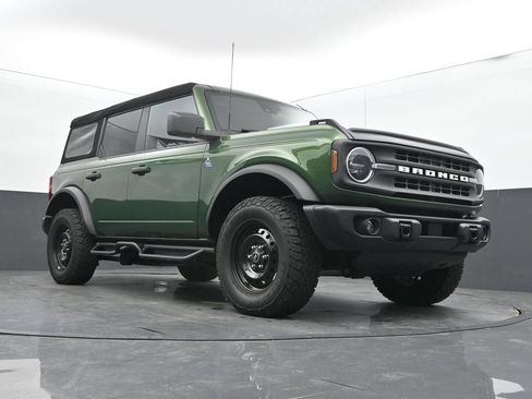 Used 2023 Ford Bronco Black Diamond AWD/4WD image 25