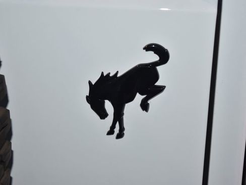 Used 2022 Ford Bronco Wildtrak image 27