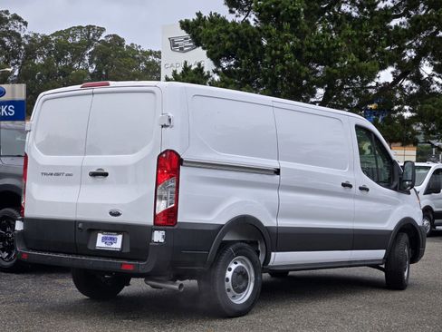 New 2025 Ford Transit 250 Low Roof image 4