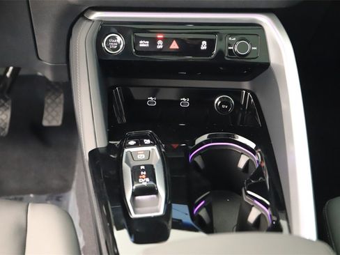 New 2025 Audi Q5 Premium image 21