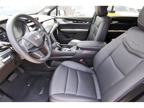 New 2026 Cadillac XT5 Premium Luxury w/ Driver Assist Package FWD image 6