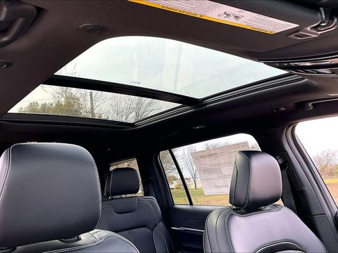 New 2025 Jeep Grand Cherokee L Limited AWD/4WD image 31