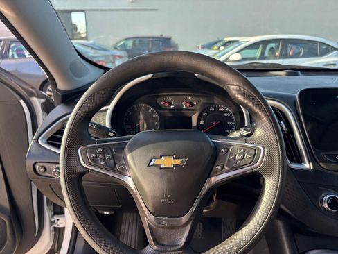 Used 2024 Chevrolet Malibu LT image 37