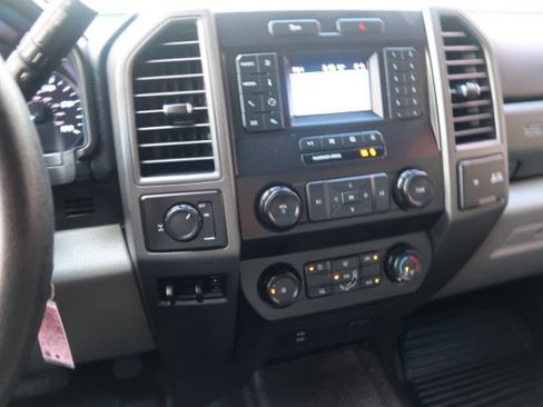 Used 2020 Ford F250 XL w/ Power Equipment Group RWD image 12