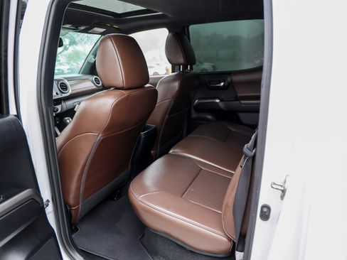 Used 2019 Toyota Tacoma Limited AWD/4WD image 49