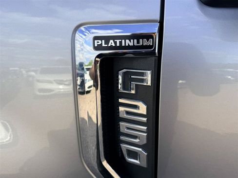Used 2021 Ford F250 Platinum w/ FX4 Off-Road Package AWD/4WD image 44