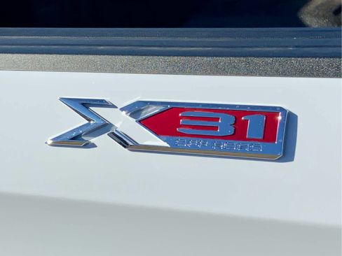 New 2026 GMC Sierra 1500 SLT w/ SLT Convenience Package AWD/4WD image 22