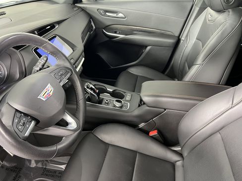 Used 2023 Cadillac XT4 Sport image 4