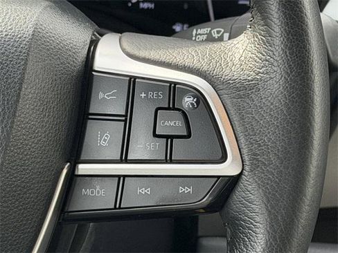 Certified 2024 Toyota Sienna XLE image 13