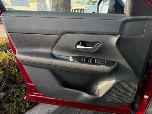 New 2026 Nissan Kicks SV w/ SV Premium Package image 18