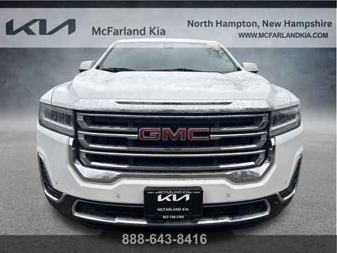 Used 2023 GMC Acadia SLE image 10