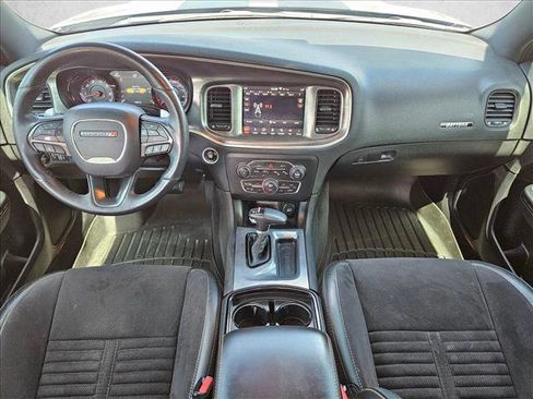 Used 2018 Dodge Charger R/T RWD image 18