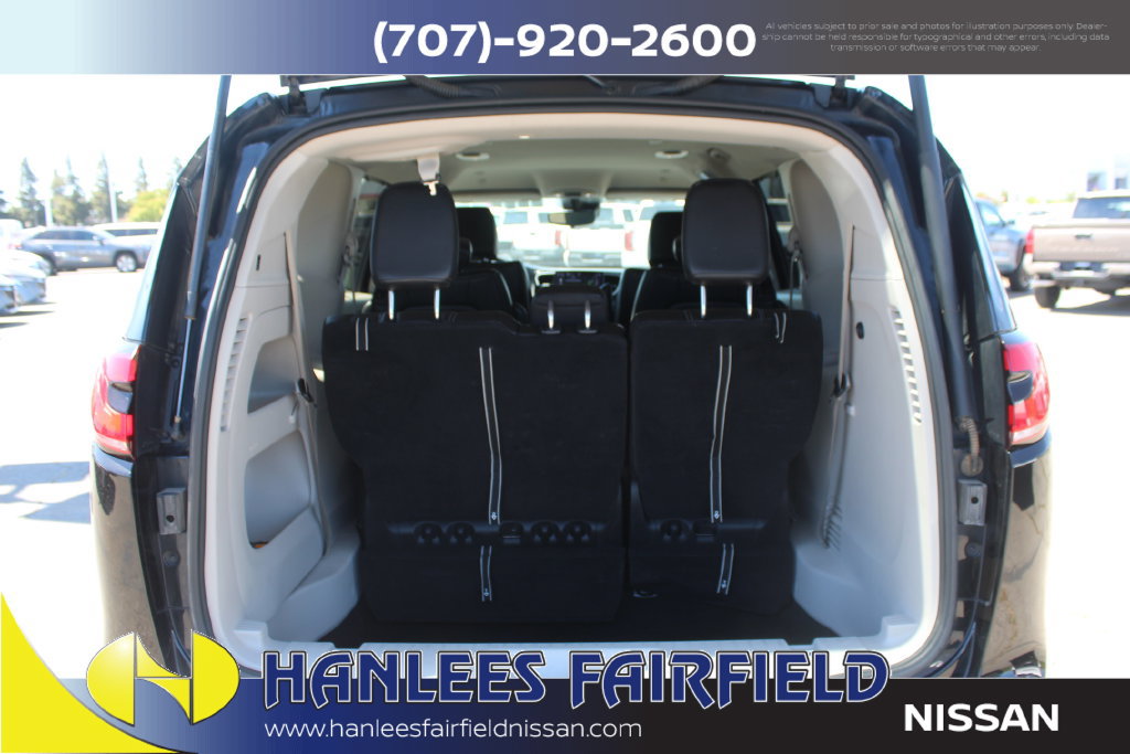 Used 2023 Chrysler Pacifica Touring-L FWD image 10