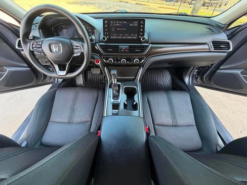 Used 2018 Honda Accord EX image 27