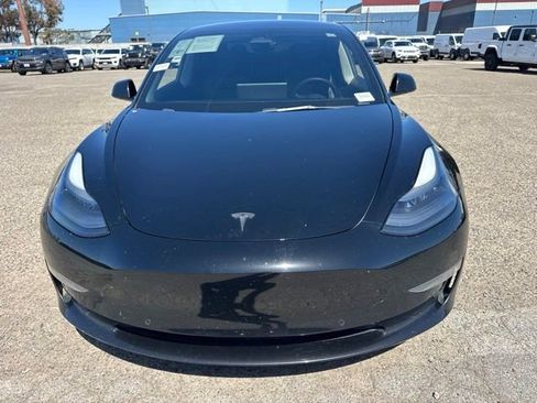 Used 2022 Tesla Model 3 RWD image 2