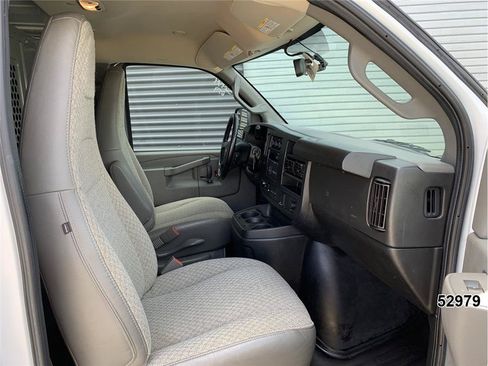 Used 2022 Chevrolet Express 2500 w/ Driver Convenience Package RWD image 26