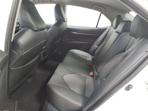 Used 2024 Toyota Camry SE image 17