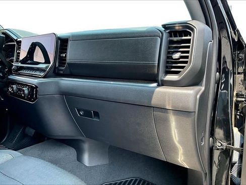 Used 2023 Chevrolet Silverado 1500 LT AWD/4WD image 13
