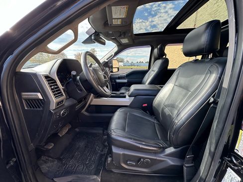 Used 2017 Ford F250 Lariat w/ Lariat Ultimate Package image 10