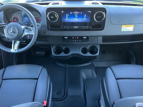New 2026 Mercedes-Benz Sprinter 2500 image 3