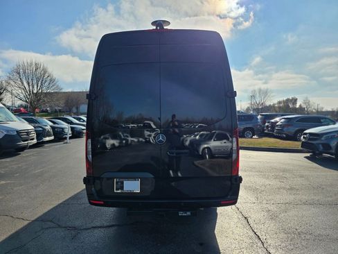 Used 2019 Mercedes-Benz Sprinter 170 image 10
