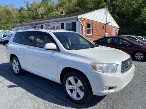 Used 2008 Toyota Highlander Limited AWD/4WD image 2