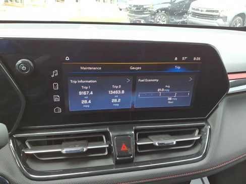 Certified 2024 Chevrolet TrailBlazer RS w/ Convenience Package AWD/4WD image 32