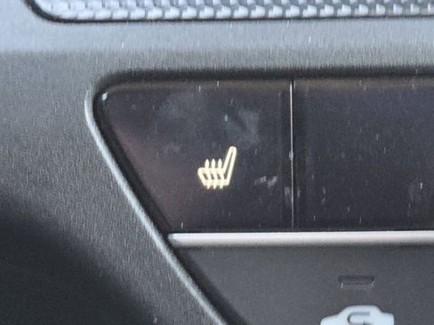 Used 2023 Honda CR-V EX image 9